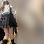 痴漢狂信者 152 【★4】モデル体型な色白美脚娘、いちごパンツの中に手を突っ込み生尻揉みまくり!恥ずかしそうにもじもじ抵抗! cks-152_8mins1`