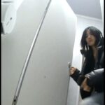 chn_toilet-417.mp4_20251111_063337.588