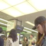 友達を見送るついでに Tバックのムチ尻お披露目 P-BSBbsfo_6min.mp4_20260724_022146.442