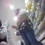 お買い物をしている女子のお尻がかわいい Shopping3_2min.mp4_20261019_211332.461